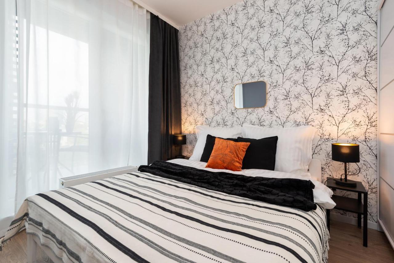 Kairos Apartments -Tower II Premium - Darmowy Parking, Silownia, Sauna - Scisle Centrum คาโตวีตเซ ภายนอก รูปภาพ